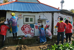 Community painting building